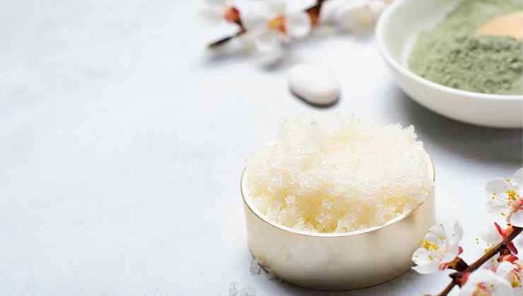 Ricette per uno scrub fatto in casa