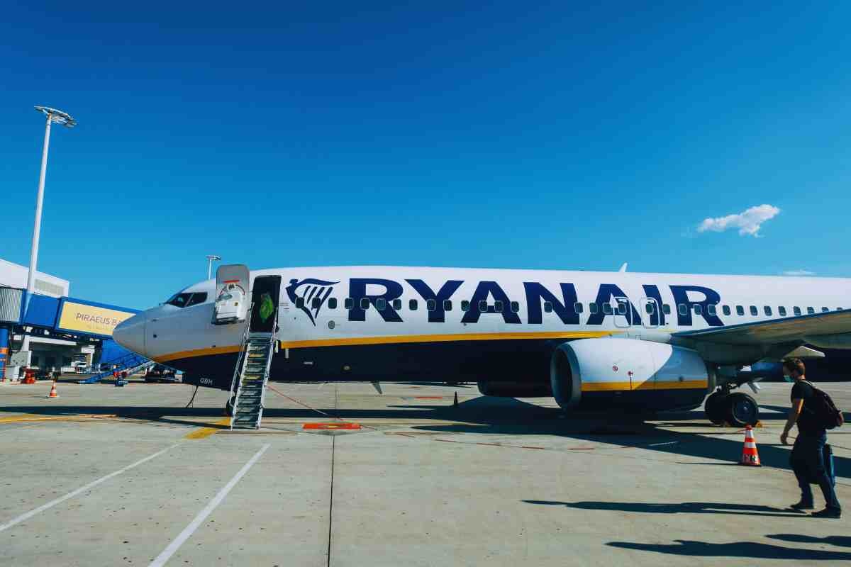 Ryanair rimborserà consumatori per costi extra check in